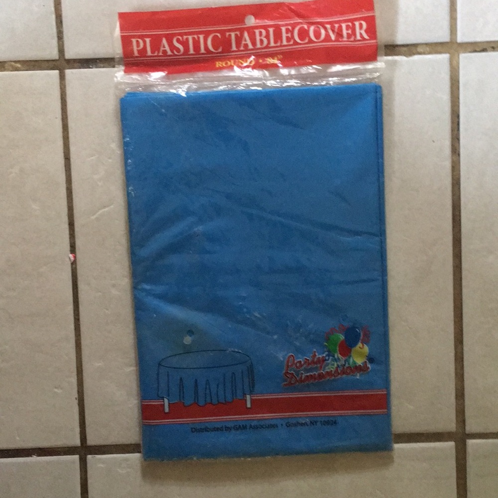ROUND TABLE CLOTH